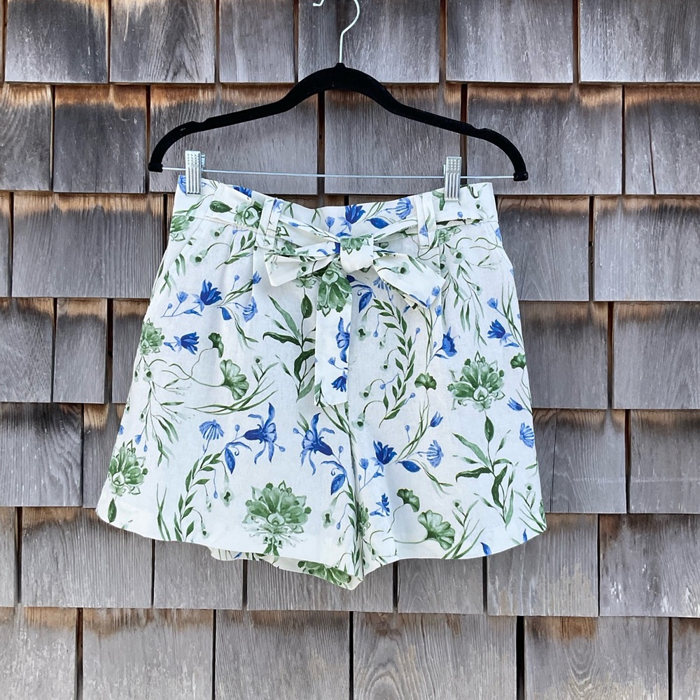C&C California White Floral Women's Shorts